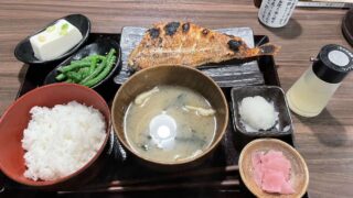 ソロ活男子のちょっといい時間 Vol.1｜しんぱち食堂（大阪・天神橋）｜朝晩焼き魚定食で心と体を整える